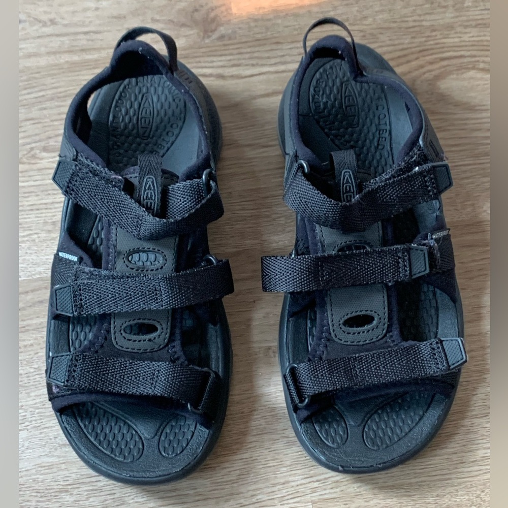 Keen Astoria West Womens Black Open Toe Outdoor Sandals Size 8 1024868 Straps